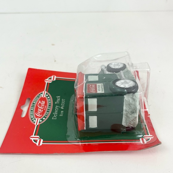 Coca-Cola Delivery Truck Item # 67007 Collectible American Classic Collection - Picture 6 of 14